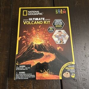 Kids National Geographic Volcano Kit, new, unopened box